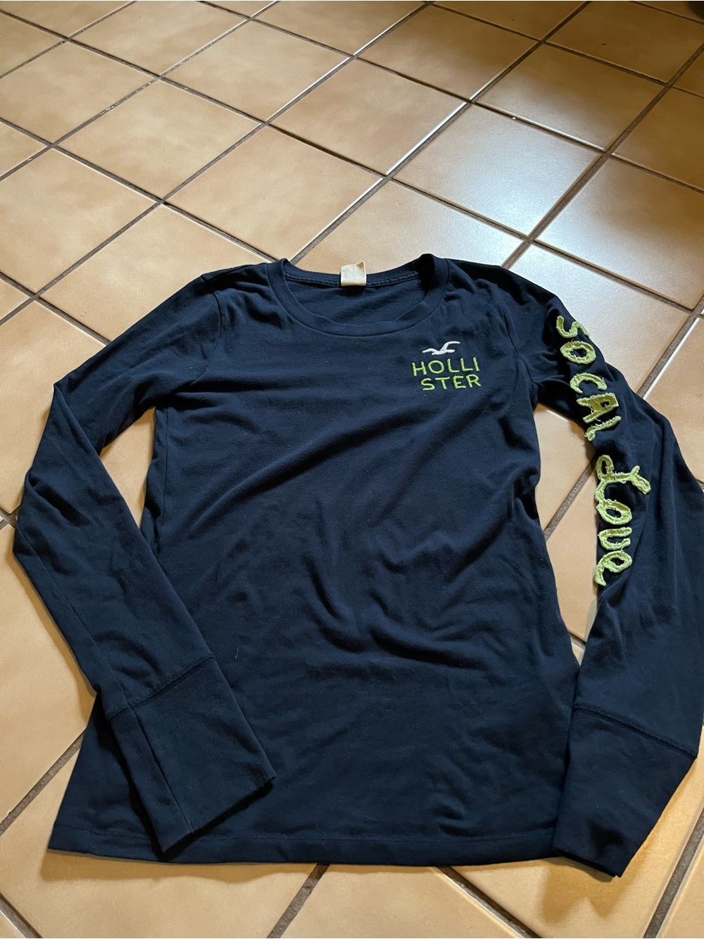 Hollister Navy Long-Sleeve Crewneck with Lime Green Logo and Sleeve Script